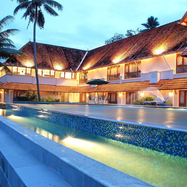 Lemon Tree Vembanad Lake Resort Alleppey