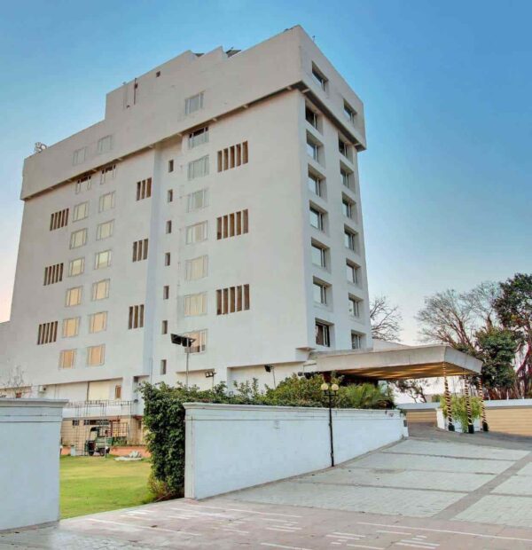 Rivera Sarovar Portico