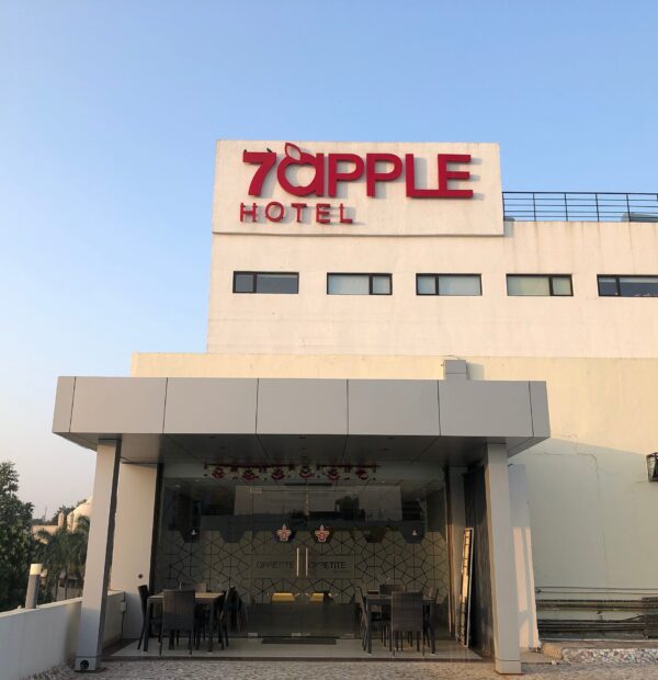 7 Apple Hotel, Hudco Corner, Aurangabad