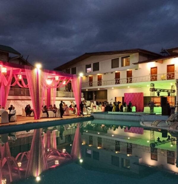 Amritara Hunky Dory Resort