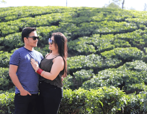 Romantic Couple Photoshoot in Darjeeling