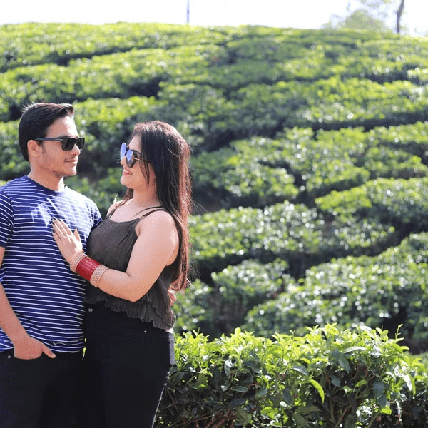 Romantic Couple Photoshoot in Darjeeling