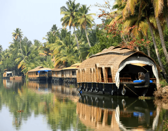 4 NIGHTS 5 DAYS KERALA TOUR PACKAGE